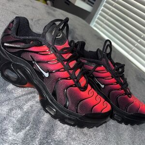 Nike Air Max Plus’ Deadpool